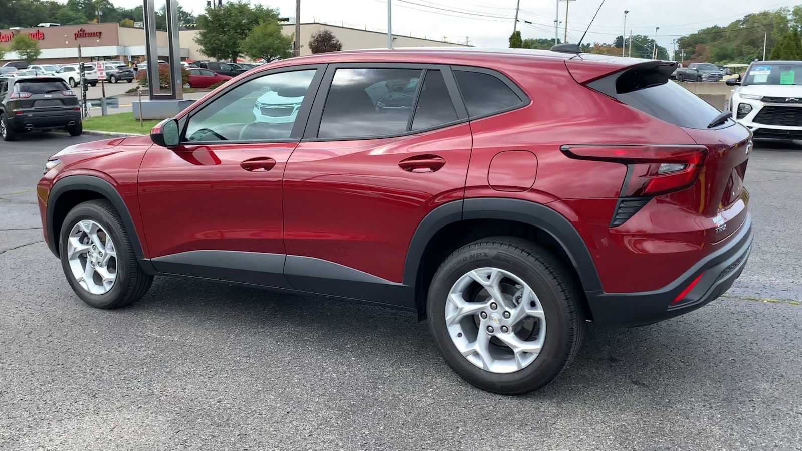 Certified 2024 Chevrolet Trax LS w/ LS Convenience Package FWD image 6
