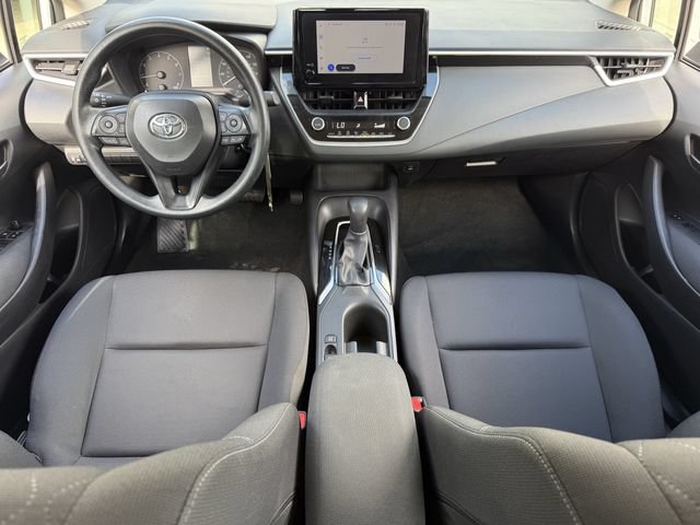 Used 2025 Toyota Corolla LE FWD image 11