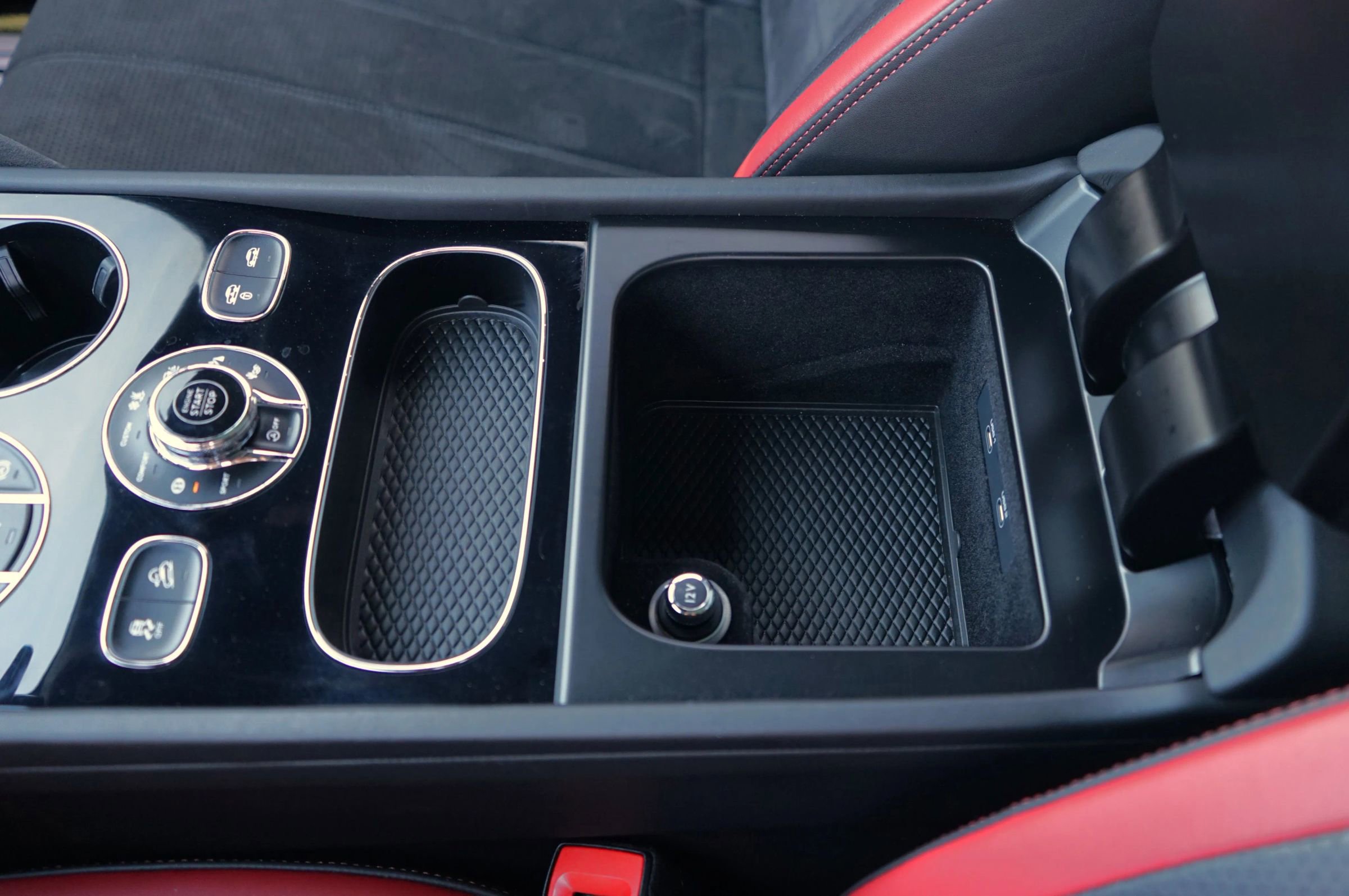 Used 2021 Bentley Bentayga Speed image 36