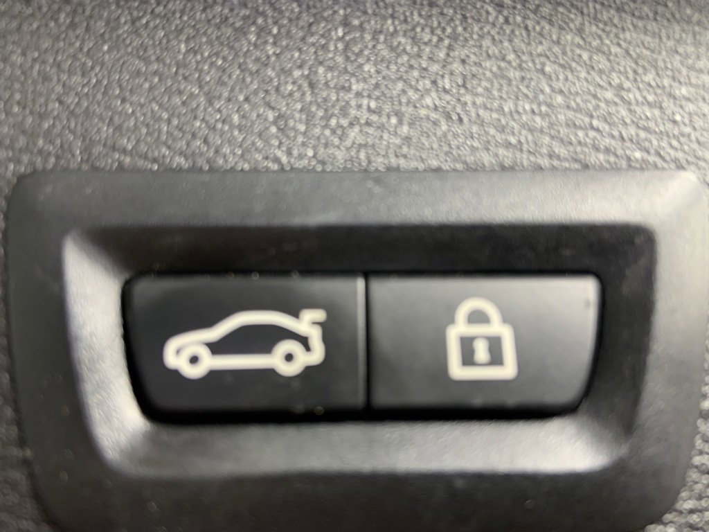 Used 2018 BMW X1 xDrive28i image 11