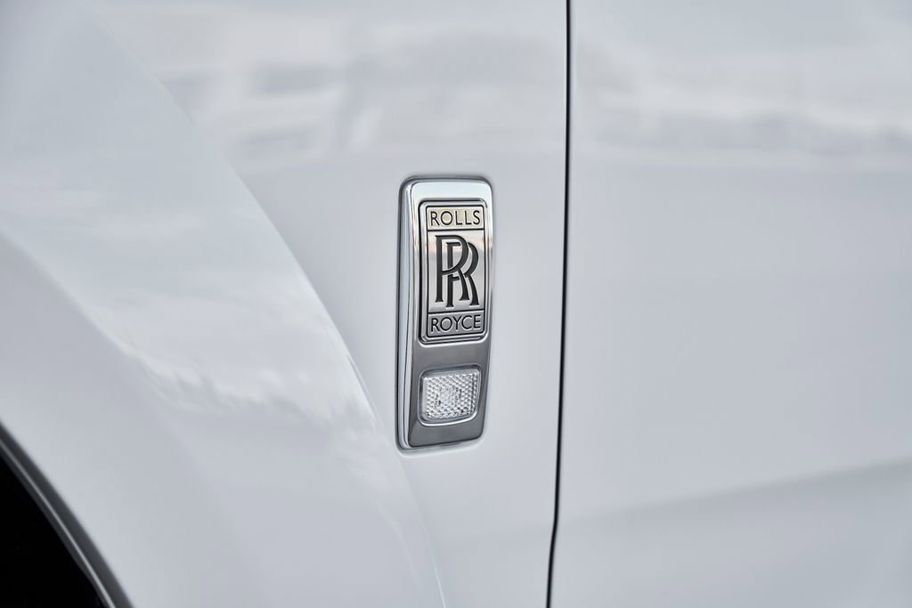 Used 2025 Rolls-Royce Cullinan AWD/4WD image 11