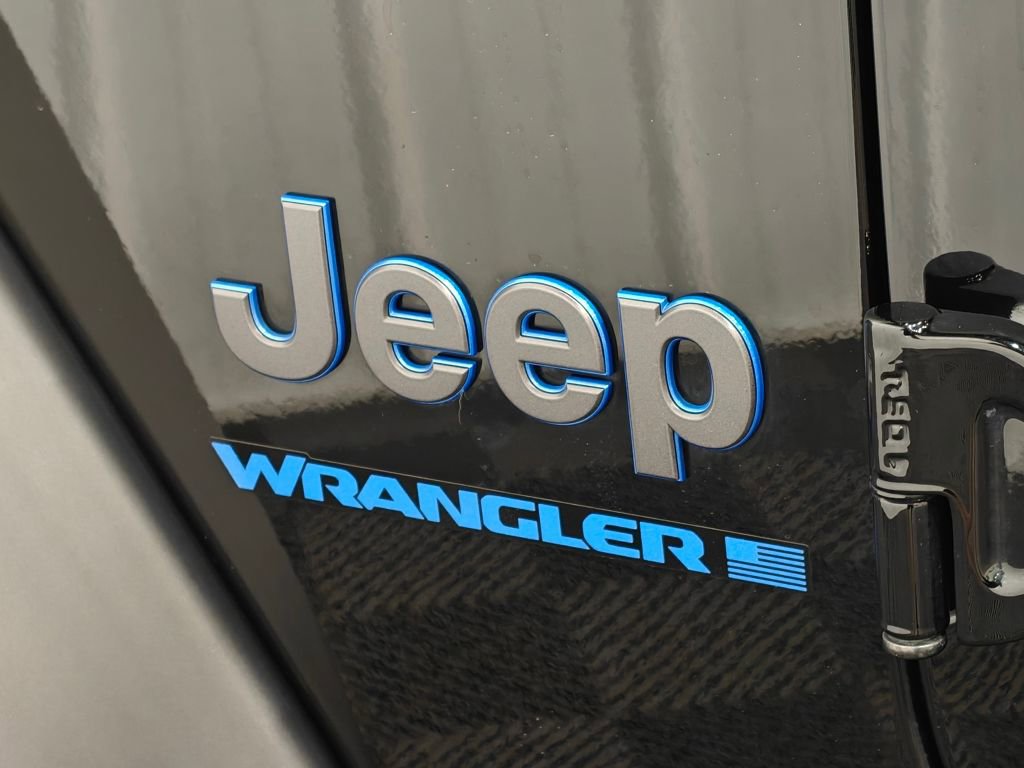 Used 2024 Jeep Wrangler Unlimited image 47