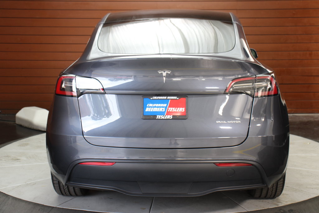 Used 2023 Tesla Model Y Long Range AWD/4WD image 28