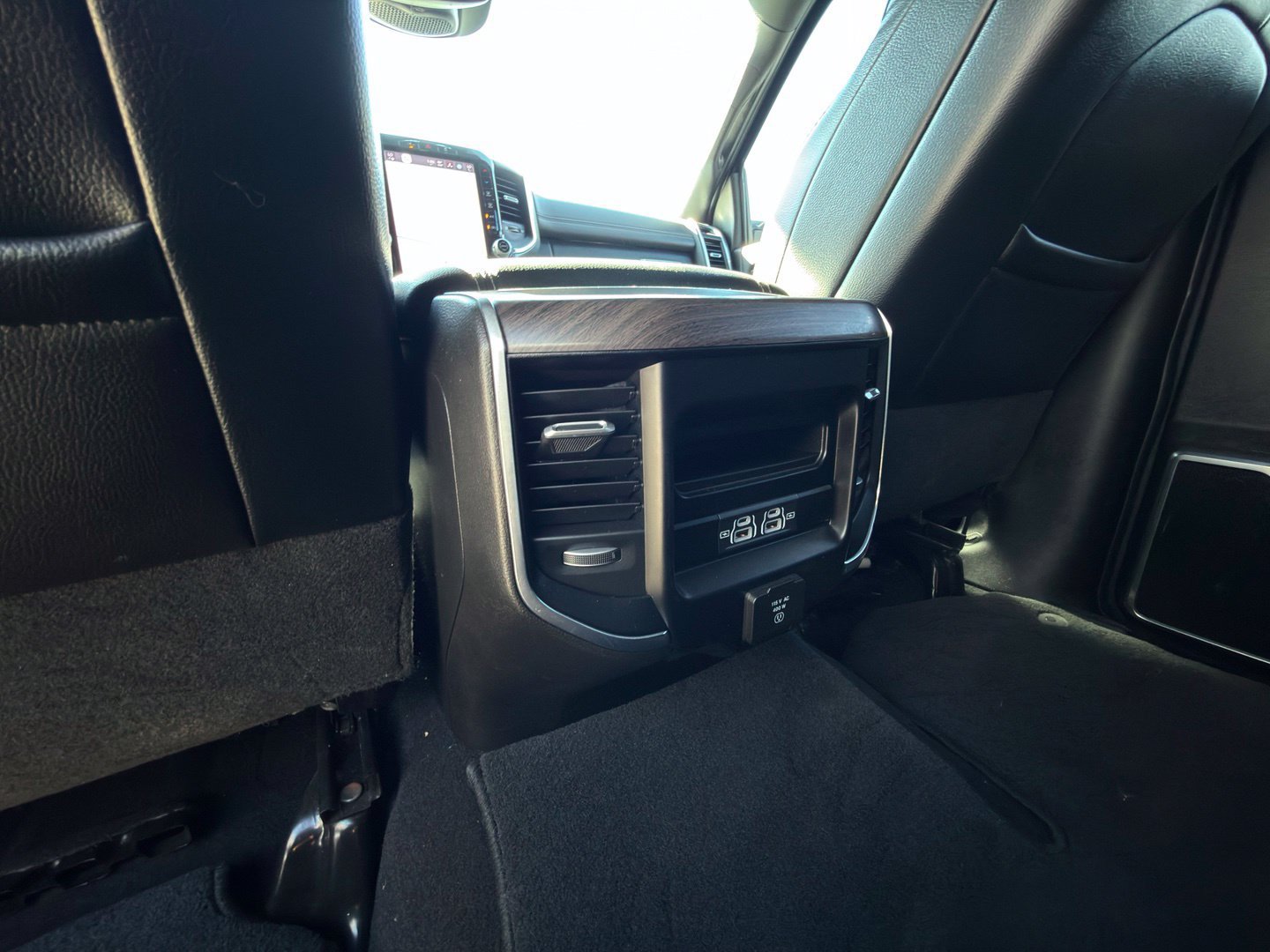 Used 2025 RAM 2500 Laramie w/ Night Edition AWD/4WD image 30