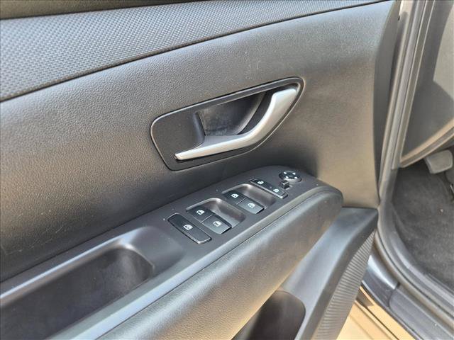Used 2023 Hyundai Tucson SEL FWD image 12