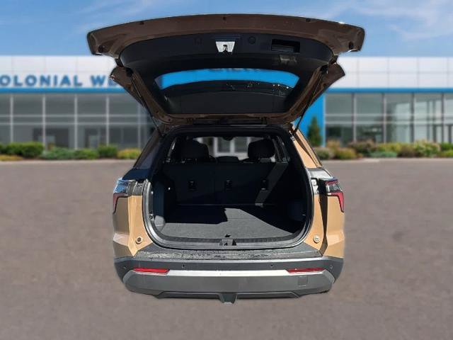 New 2027 Chevrolet Equinox LT w/ Safety and Technology Package AWD/4WD image 32