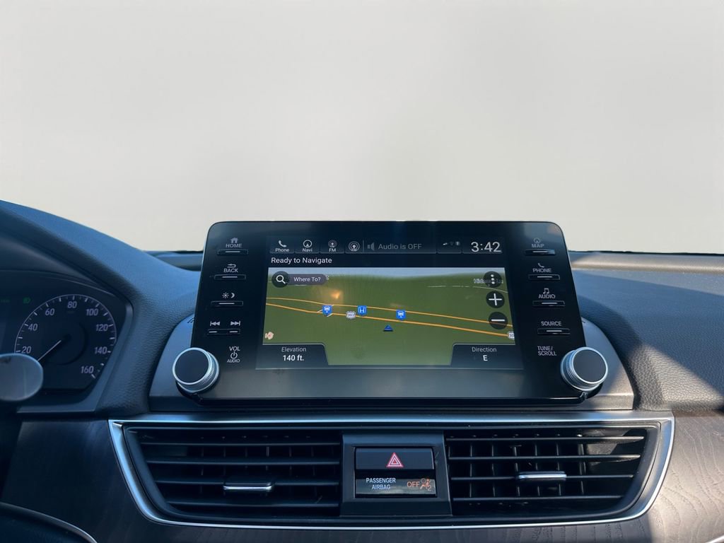 Used 2018 Honda Accord Touring image 15