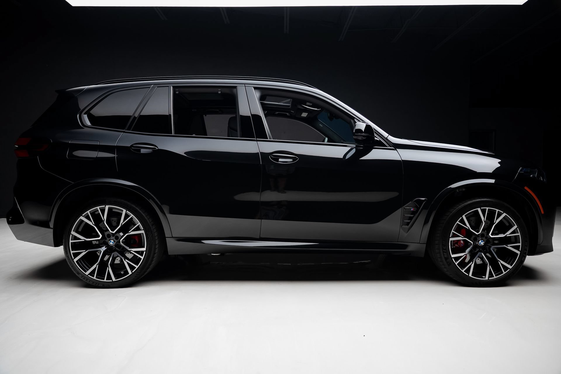 Used 2024 BMW X5 M Competition w/ Executive Package AWD/4WD image 37
