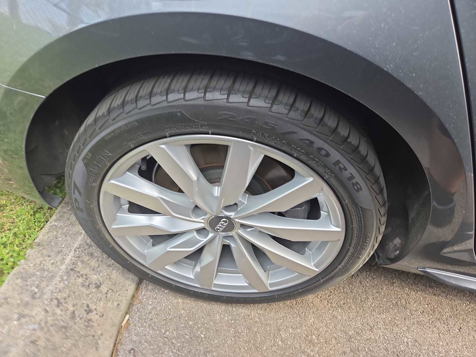 Used 2018 Audi A4 2.0T Premium w/ 18" Wheel Package image 4