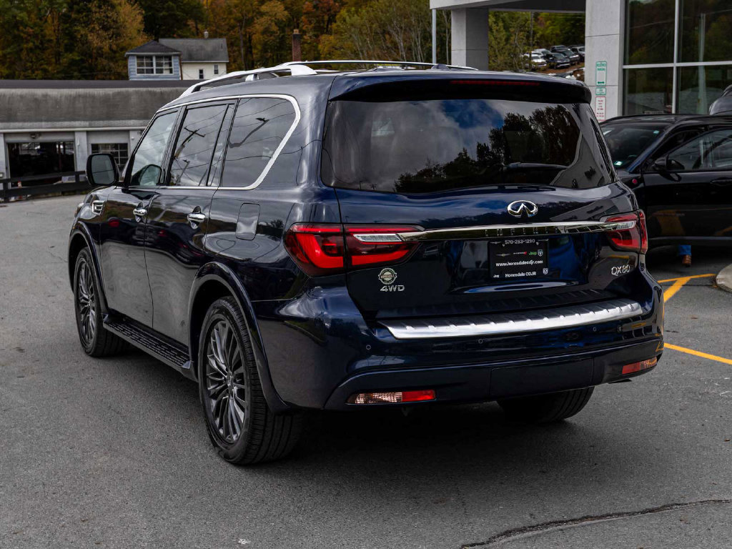Used 2024 INFINITI QX80 Sensory AWD/4WD image 6