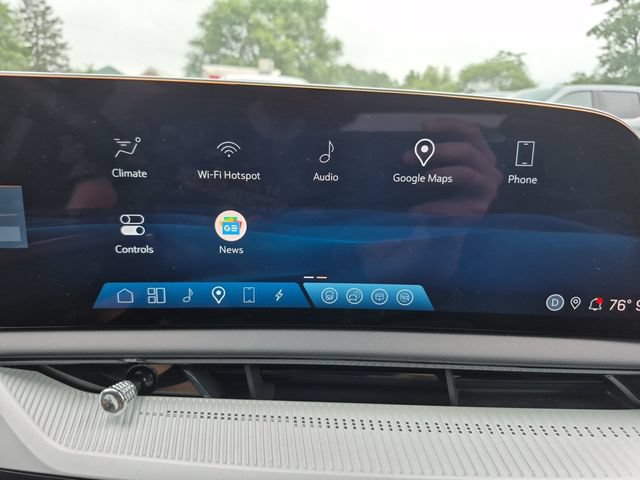 Used 2025 Cadillac Optiq Luxury 1 AWD/4WD image 21