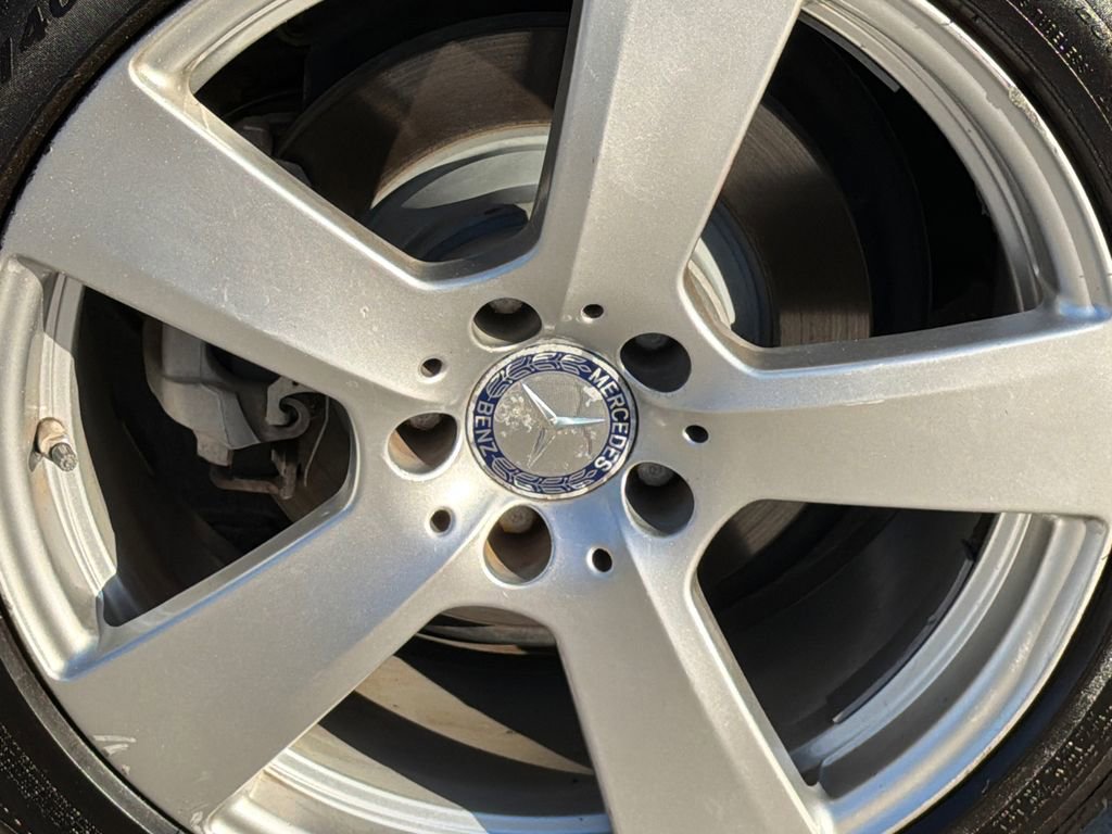 Used 2011 Mercedes-Benz E 350 4MATIC Sedan image 7