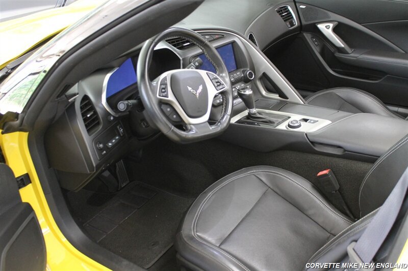 Used 2016 Chevrolet Corvette Stingray Convertible w/ 2LT Preferred Equipment Group RWD image 27