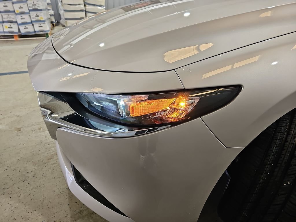 New 2026 MAZDA MAZDA3 2.5 S Sedan w/ Preferred Pkg image 33