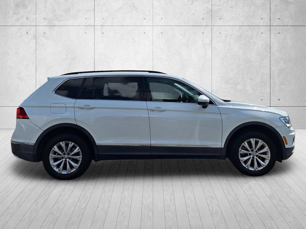 Used 2018 Volkswagen Tiguan SE AWD/4WD image 4