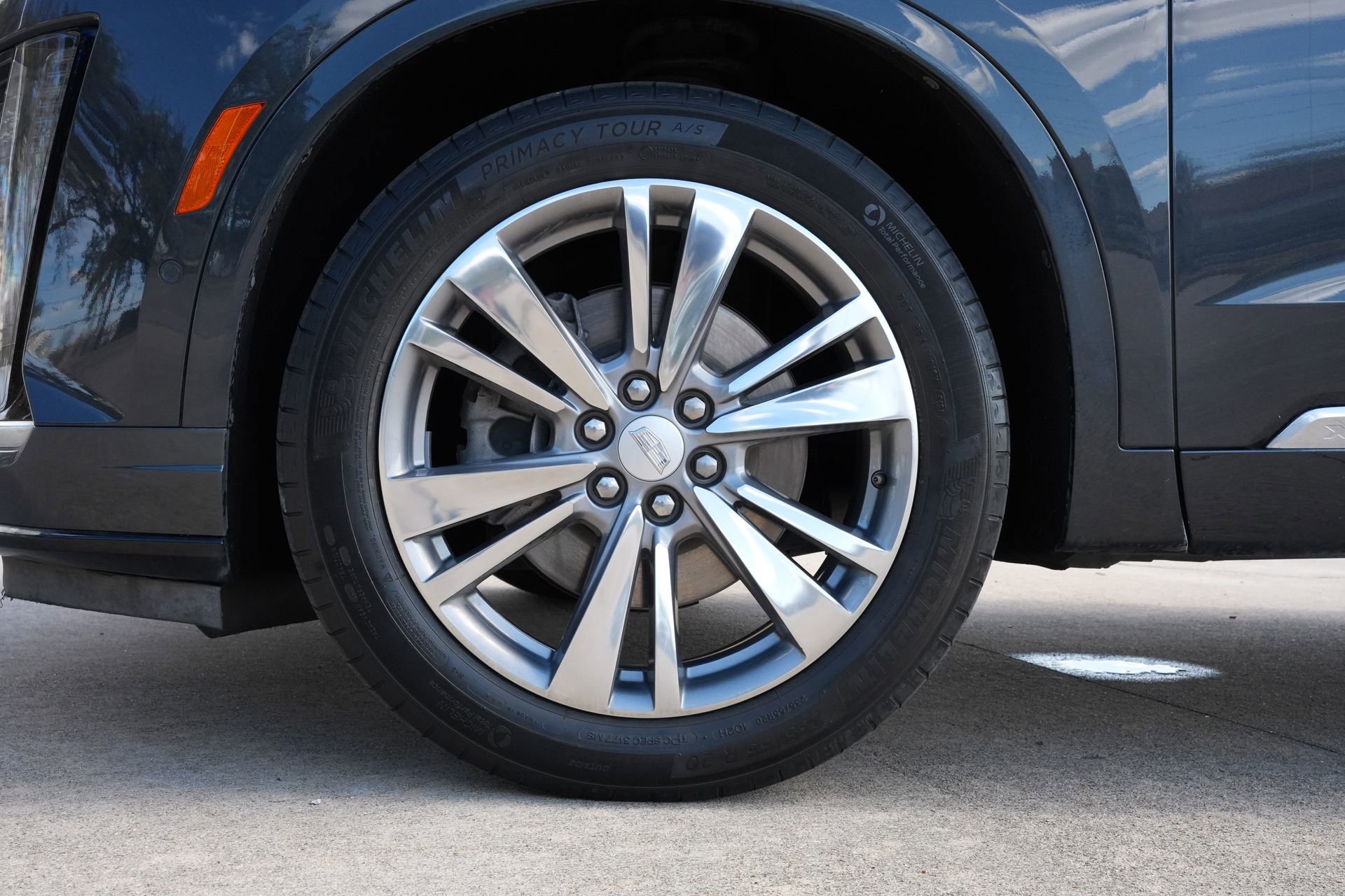 Certified 2022 Cadillac XT6 Premium Luxury w/ Technology Package image 30