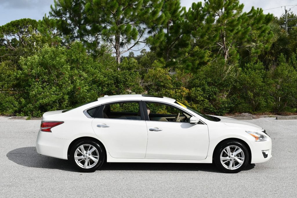 Used 2015 Nissan Altima 2.5 SL w/ Moonroof Package FWD image 31