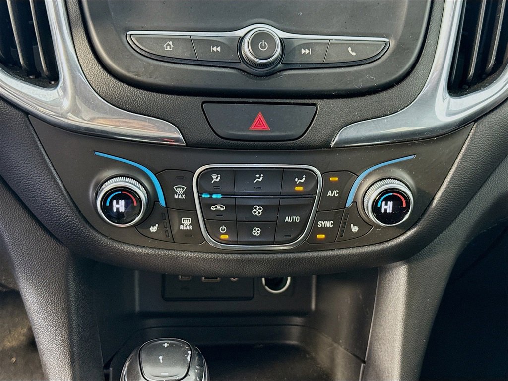 Used 2019 Chevrolet Equinox LT image 15