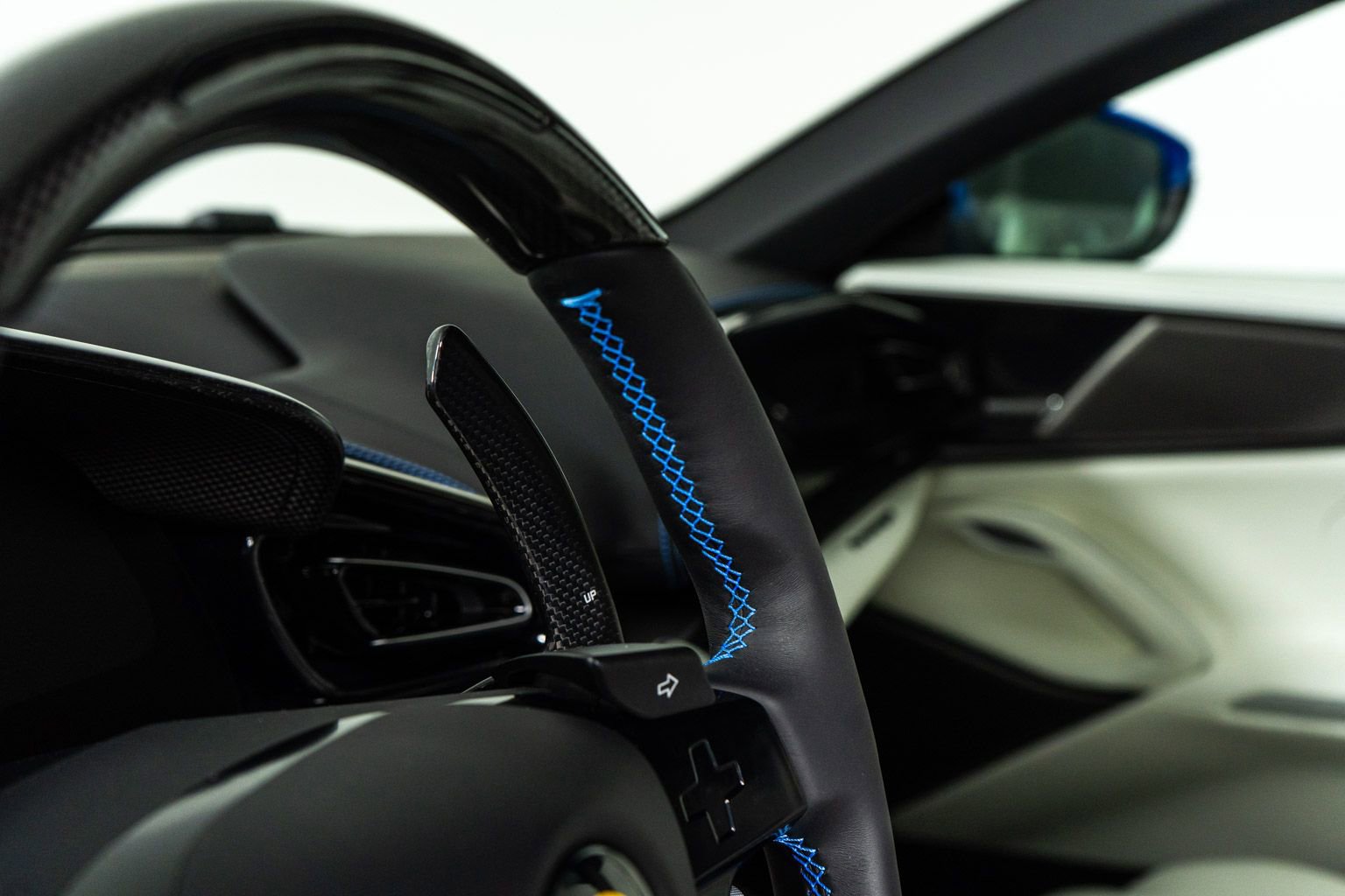 Certified 2025 Ferrari Purosangue AWD/4WD image 27
