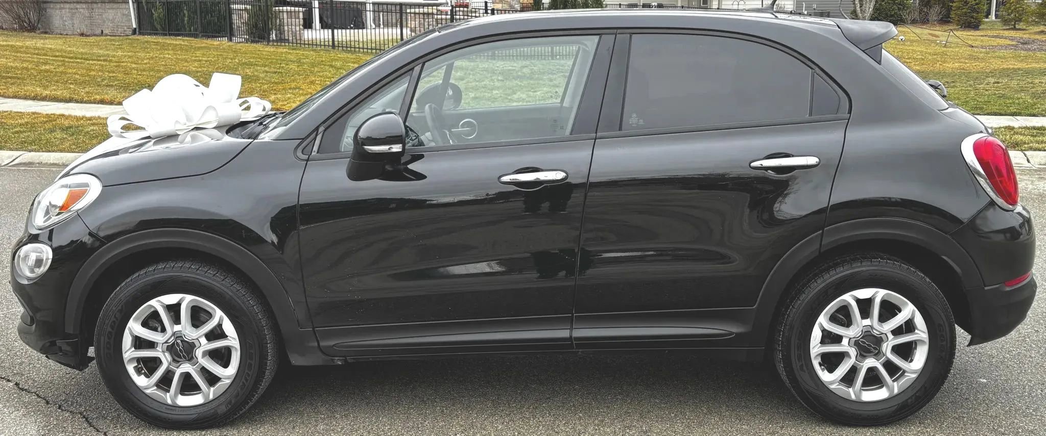 Used 2017 FIAT 500X Pop w/ Pop Popular Equipment Package image 2