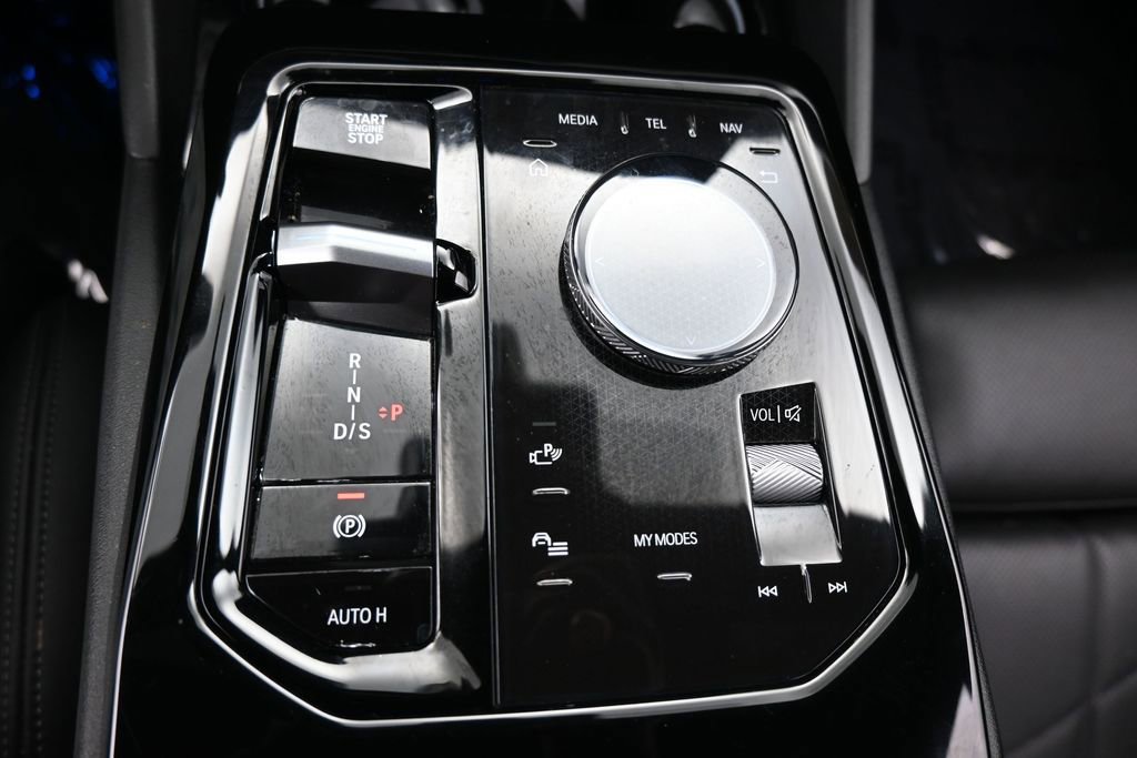 Used 2024 BMW 530i RWD image 32