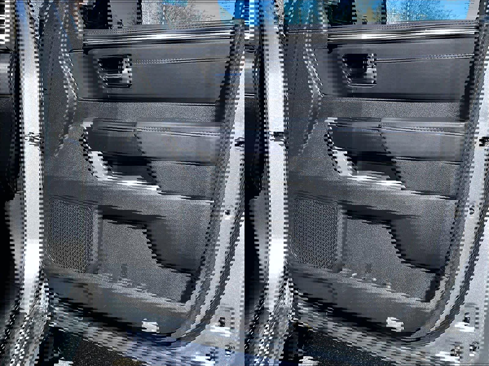 Used 2025 Toyota Sequoia Platinum image 12