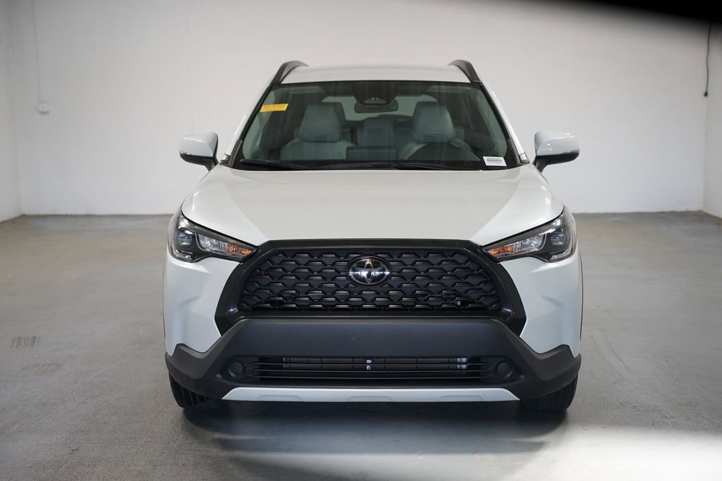 Certified 2023 Toyota Corolla Cross LE FWD image 2
