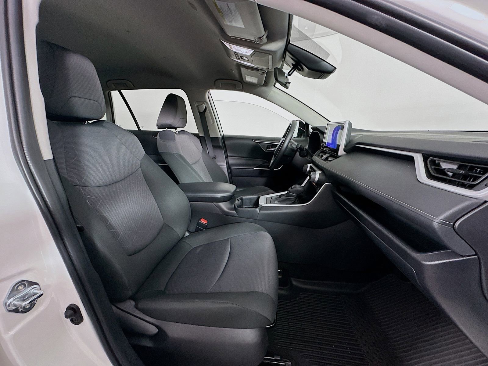 Certified 2025 Toyota RAV4 XLE AWD/4WD image 27