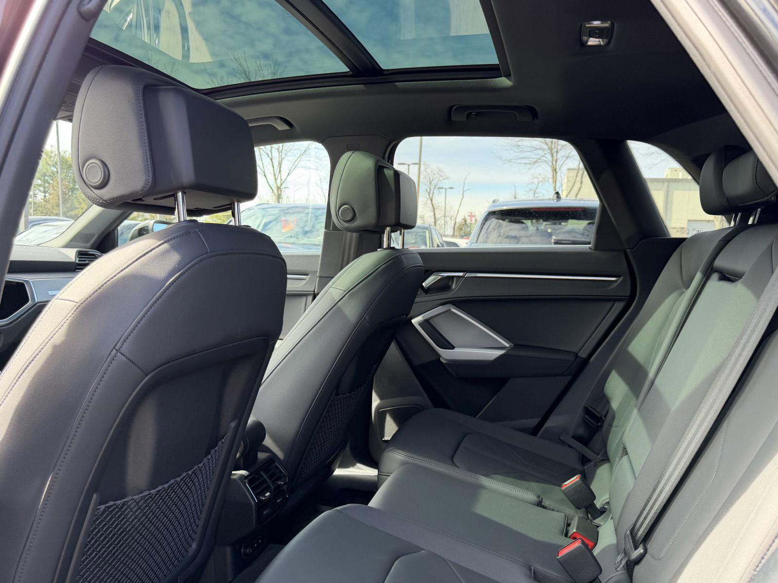 Used 2023 Audi Q3 2.0T Premium Plus w/ Premium Plus Package image 23