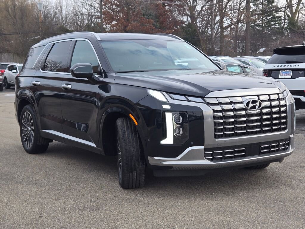 Used 2025 Hyundai Palisade Calligraphy image 4