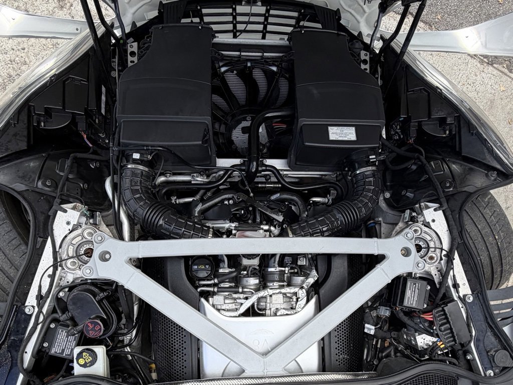 Used 2019 Aston Martin DB11 Volante image 6