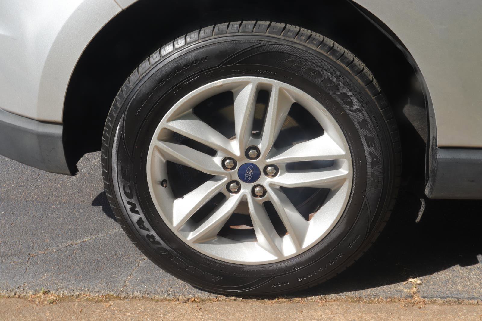 Used 2018 Ford Edge SEL w/ Equipment Group 201A image 41