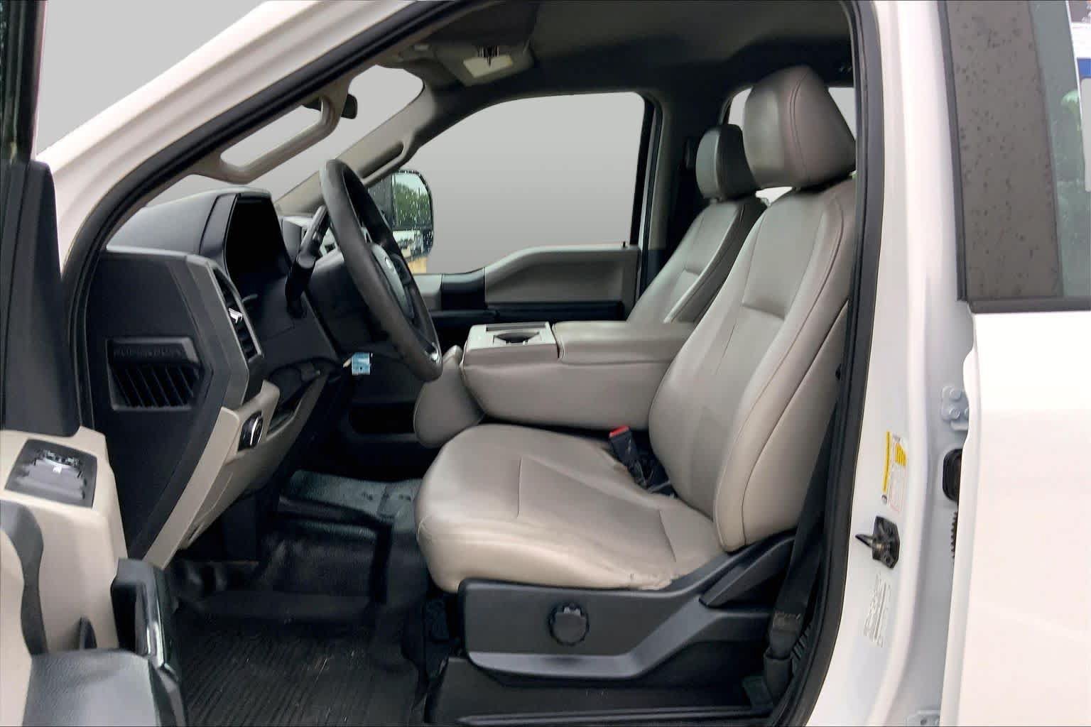 Used 2021 Ford F250 XL w/ Power Equipment Group AWD/4WD image 8