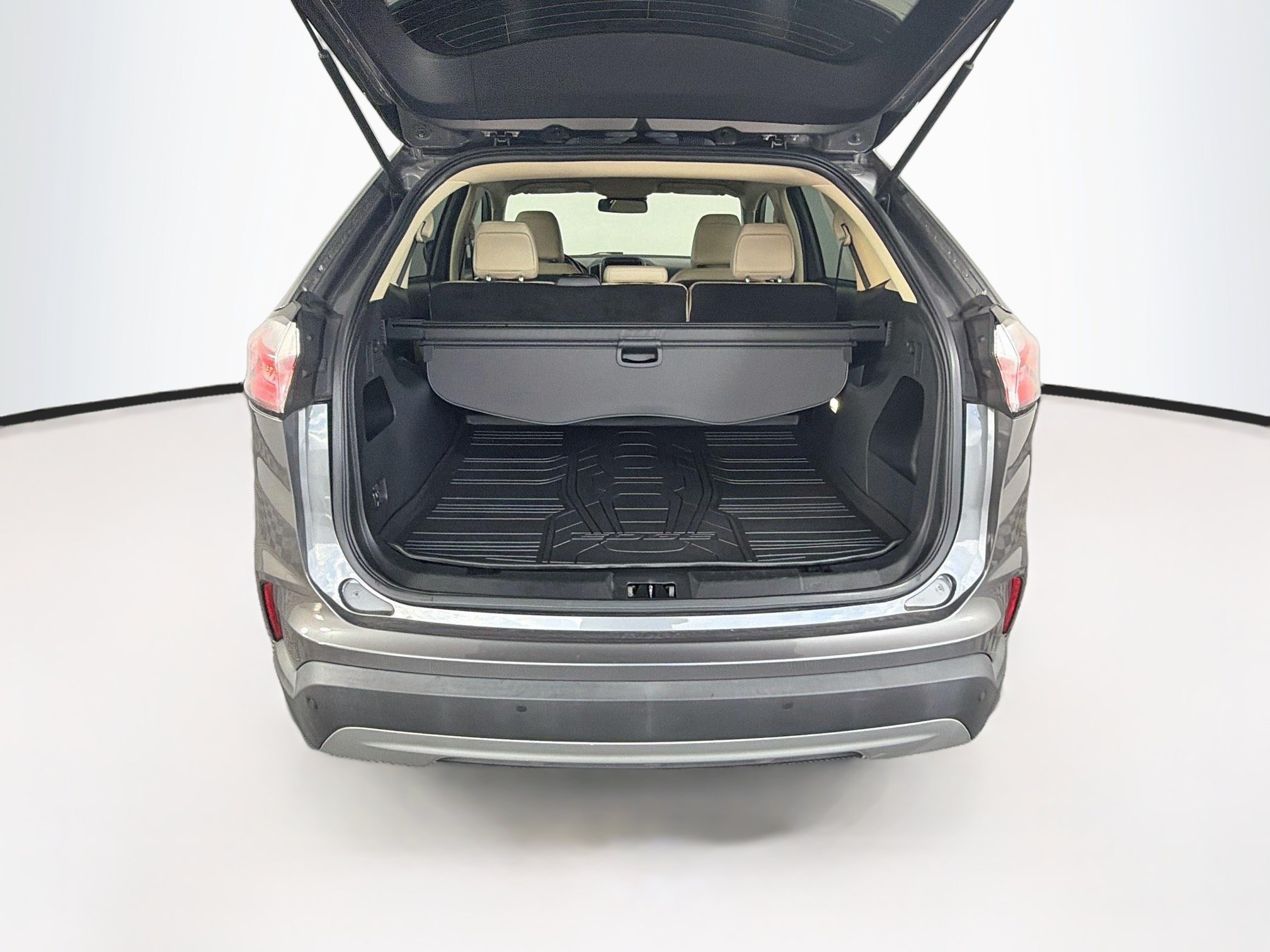 Used 2023 Ford Edge SEL w/ Cargo Accessory Package AWD/4WD image 30