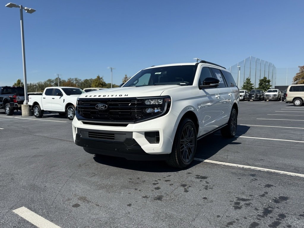 New 2025 Ford Expedition Platinum w/ Stealth Performance Package image 3