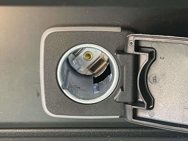 Used 2024 Jeep Grand Cherokee L Laredo image 23