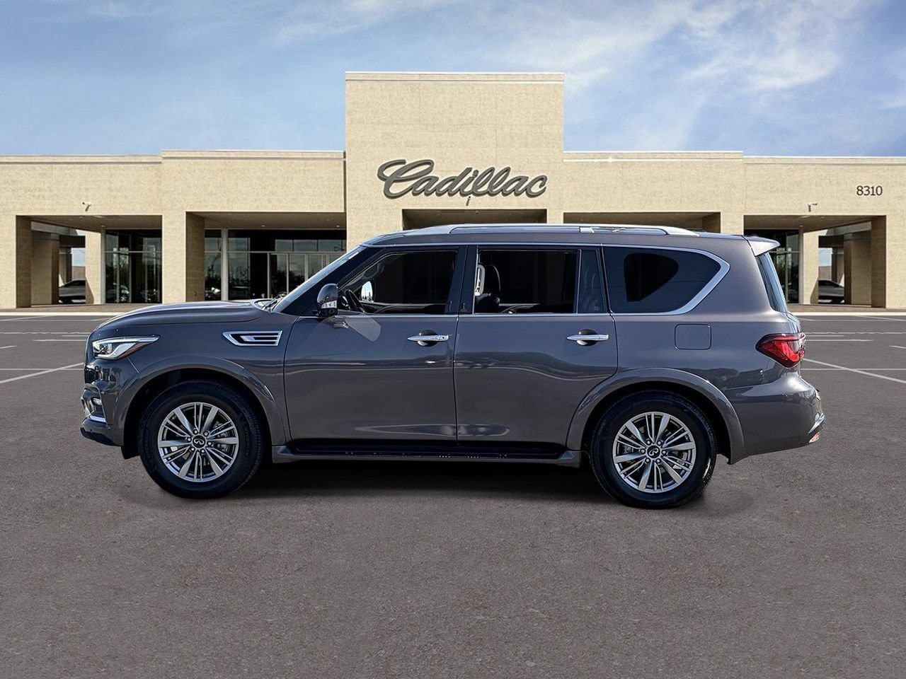 Used 2022 INFINITI QX80 Luxe w/ Cargo Package RWD image 8
