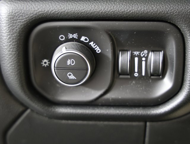 Used 2019 RAM 2500 Big Horn image 27