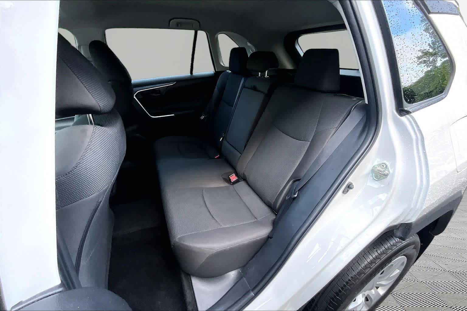 Used 2024 Toyota RAV4 LE FWD image 21