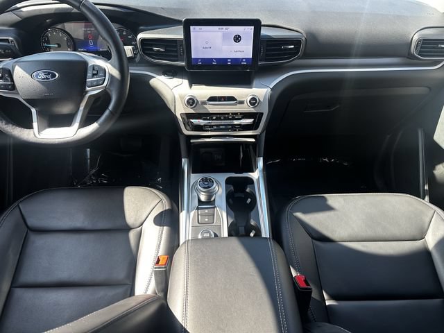Certified 2023 Ford Explorer XLT w/ Equipment Group 202A AWD/4WD image 15