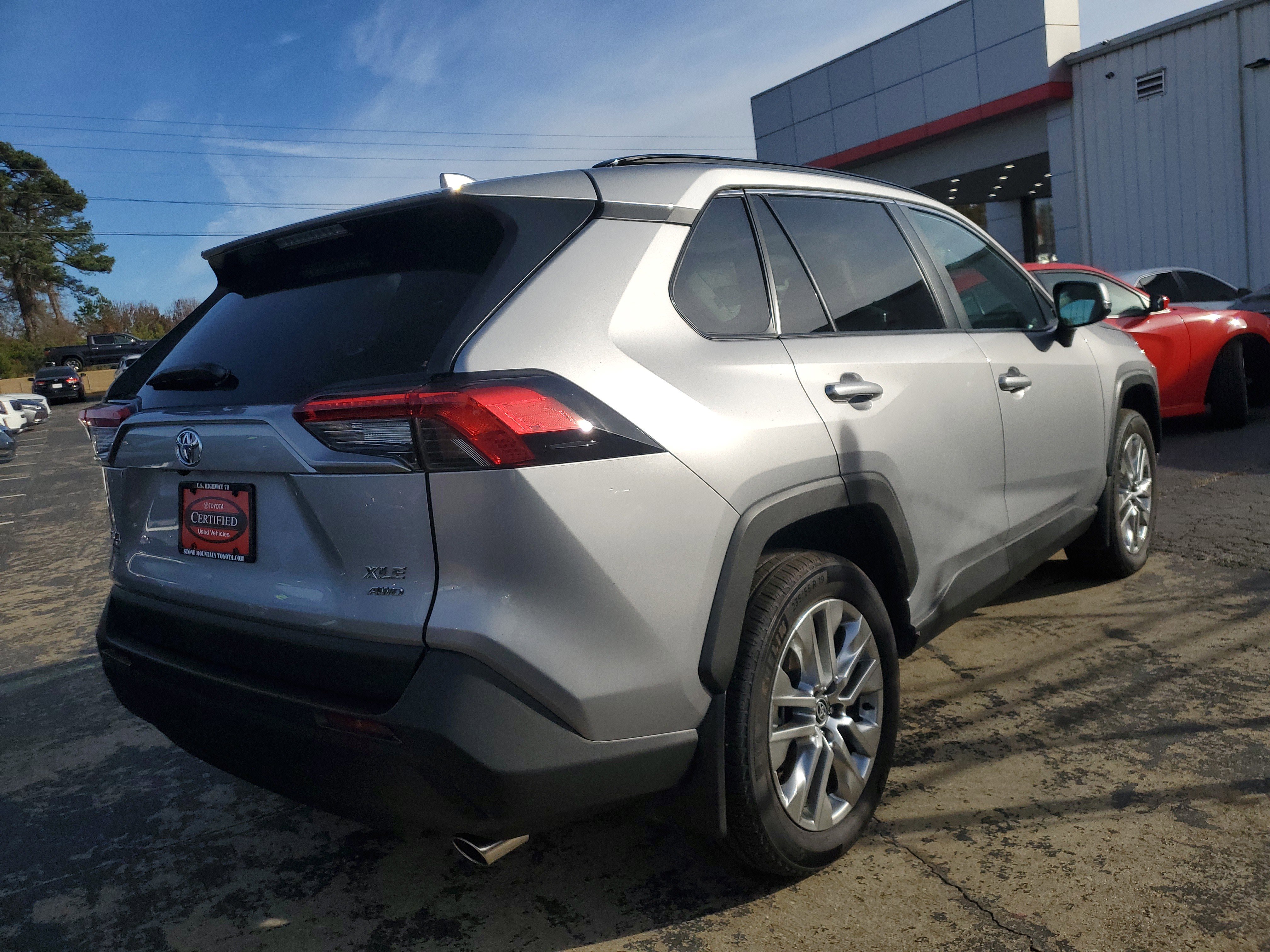 Used 2024 Toyota RAV4 XLE Premium image 6