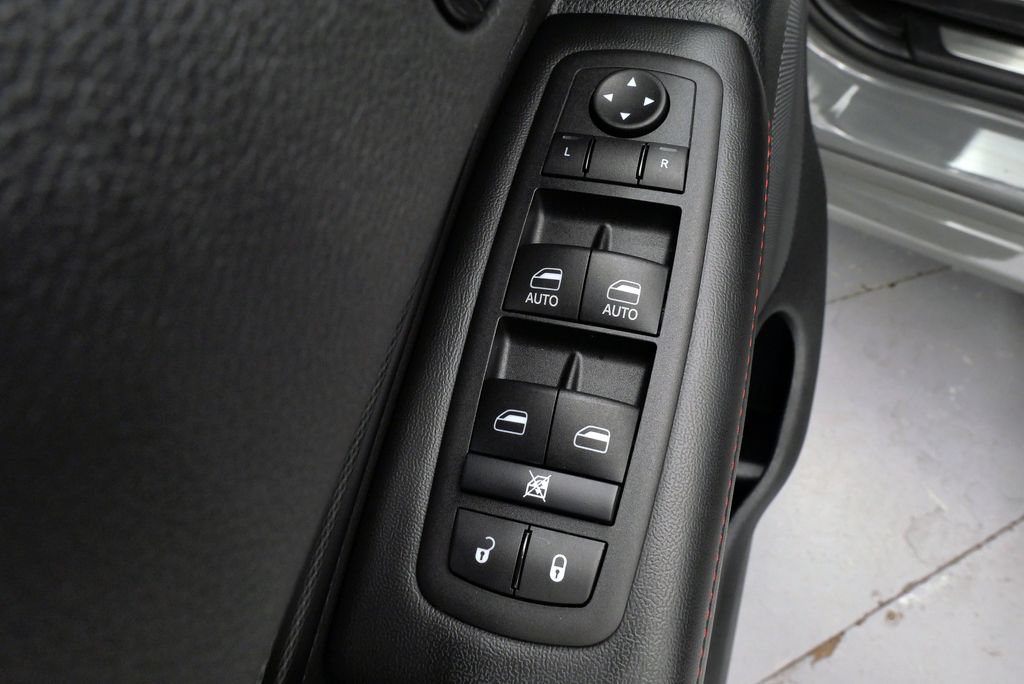Used 2024 Dodge Durango R/T AWD/4WD image 13