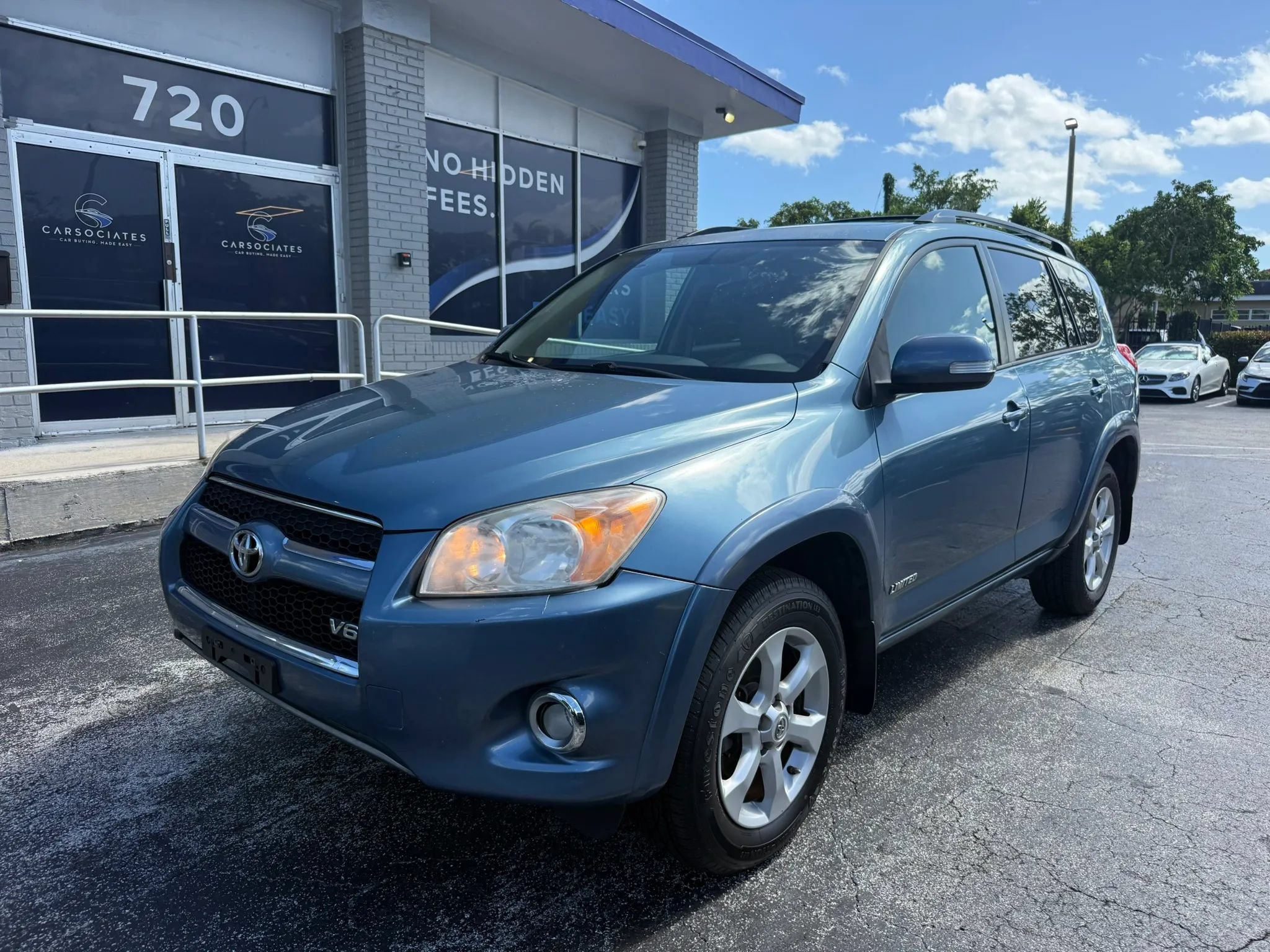 Used 2012 Toyota RAV4 Limited w/ Premium Plus Value Pkg AWD/4WD image 1