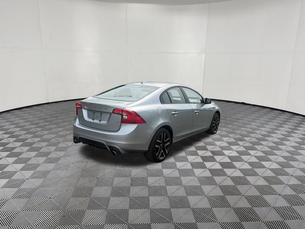 Used 2017 Volvo S60 T5 Dynamic FWD image 5