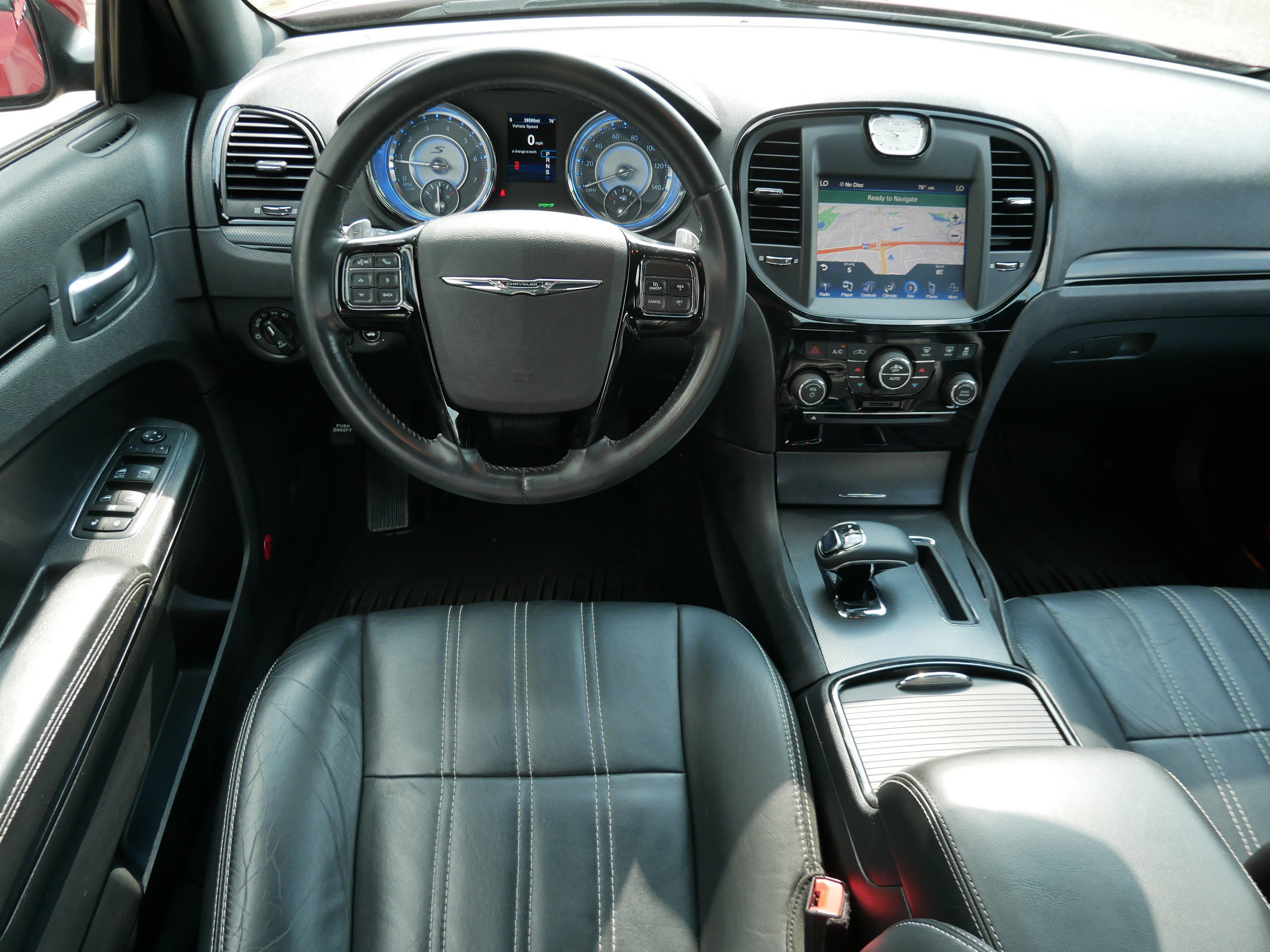 Used 2014 Chrysler 300 S AWD/4WD image 9