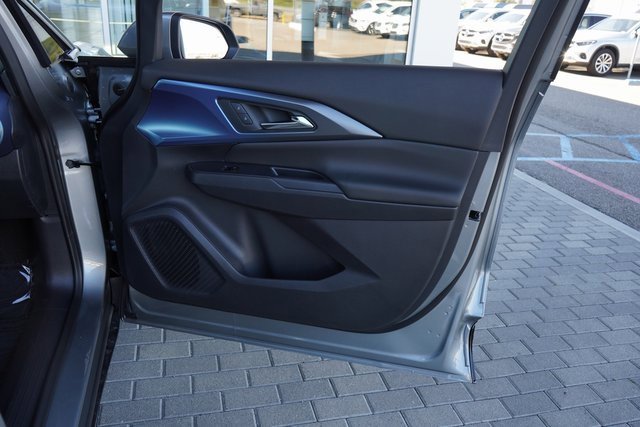 New 2025 Chevrolet Equinox EV LT image 15