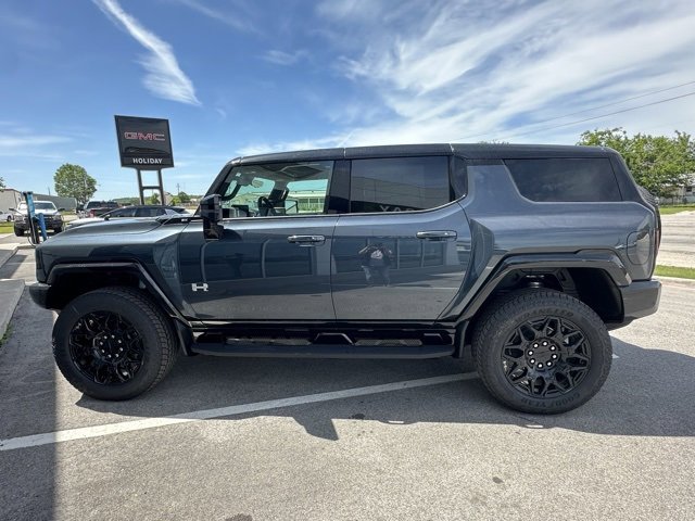 New 2025 GMC Hummer EV 2X image 10