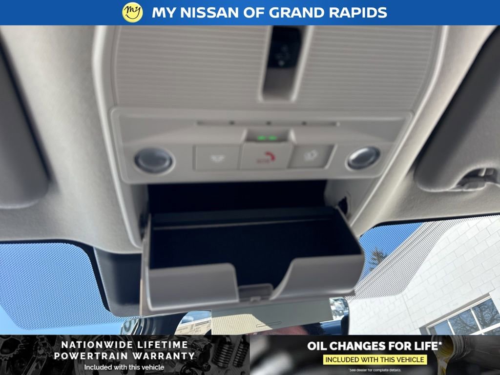 New 2026 Nissan Sentra SR w/ SR Premium Package image 30