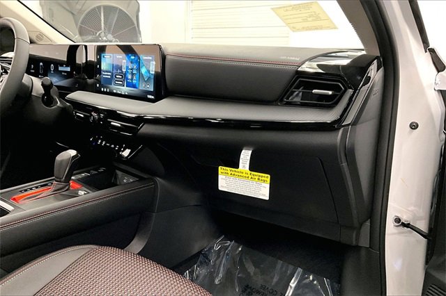 New 2026 Nissan Kicks SR w/ SR Premium Package image 33