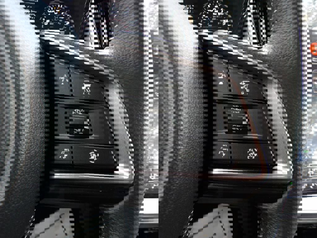 Used 2025 Subaru Outback Premium w/ Popular Package #1 image 18